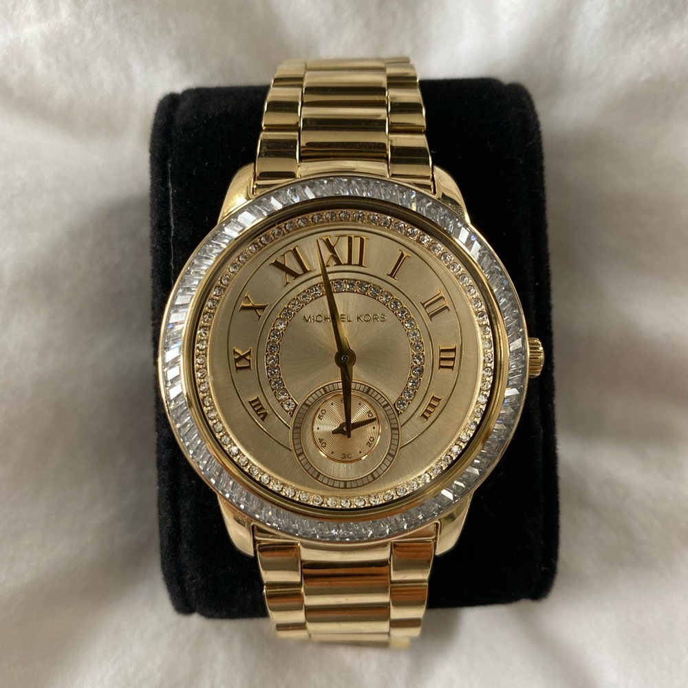 Stunning MICHAEL KORS Gold Crystal Watch - NWOT